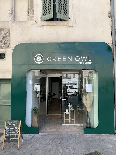 Green Owl à Nîmes - France