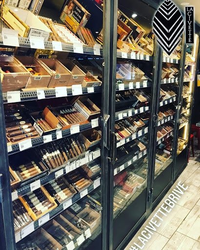 La Civette Bar Tabac Cbd à Brive-La-Gaillarde - France