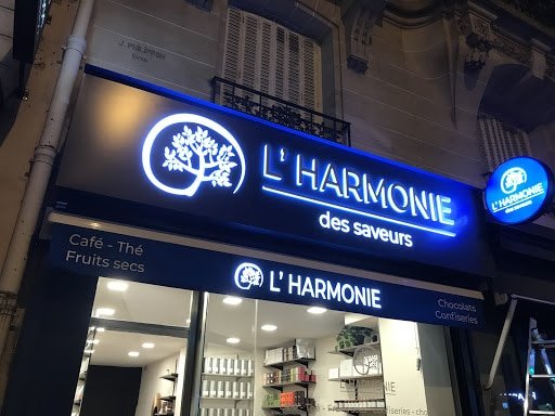 L’Harmonie Cafés & Thés & Cbd à Levallois-Perret - France